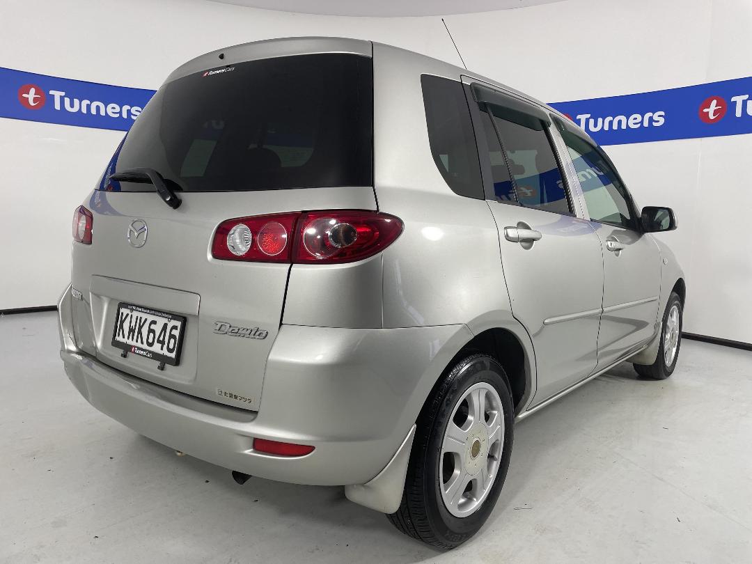 Photo '7' of Mazda Demio