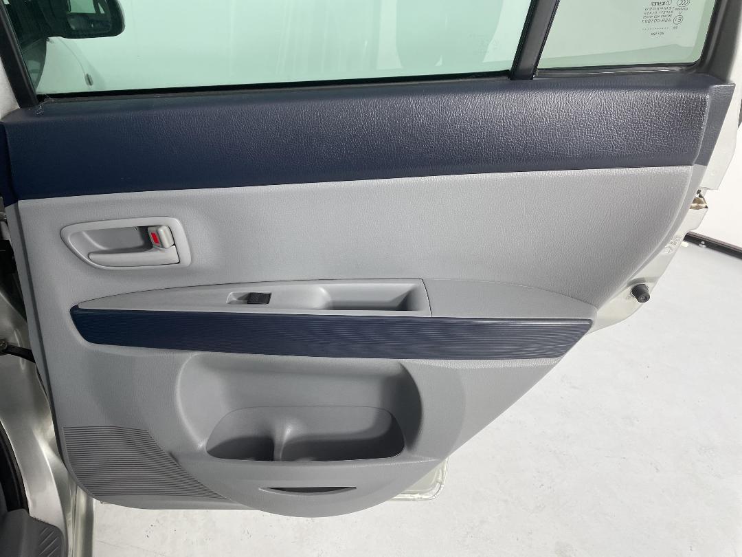 Photo '19' of Mazda Demio