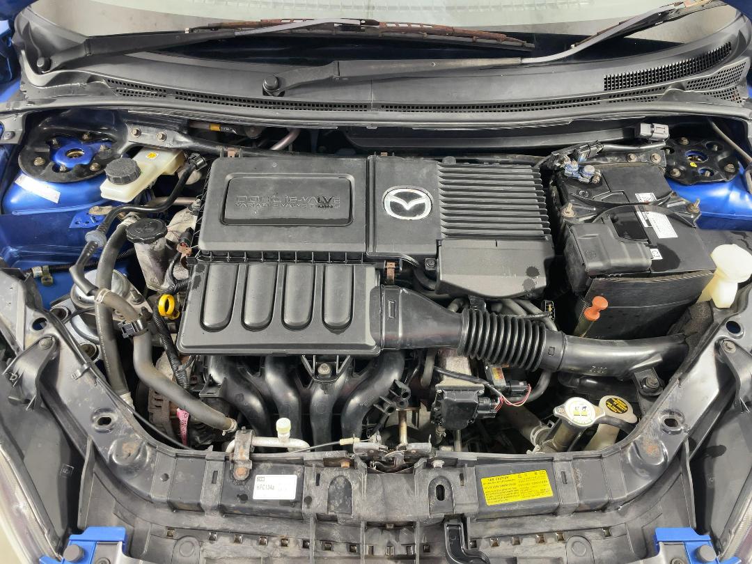 Photo '13' of Mazda Demio Photo '13' of Mazda Demio