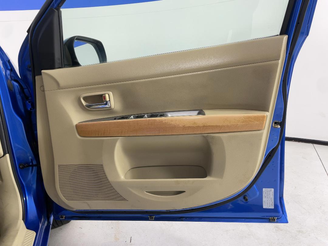 Photo '15' of Mazda Demio Photo '15' of Mazda Demio