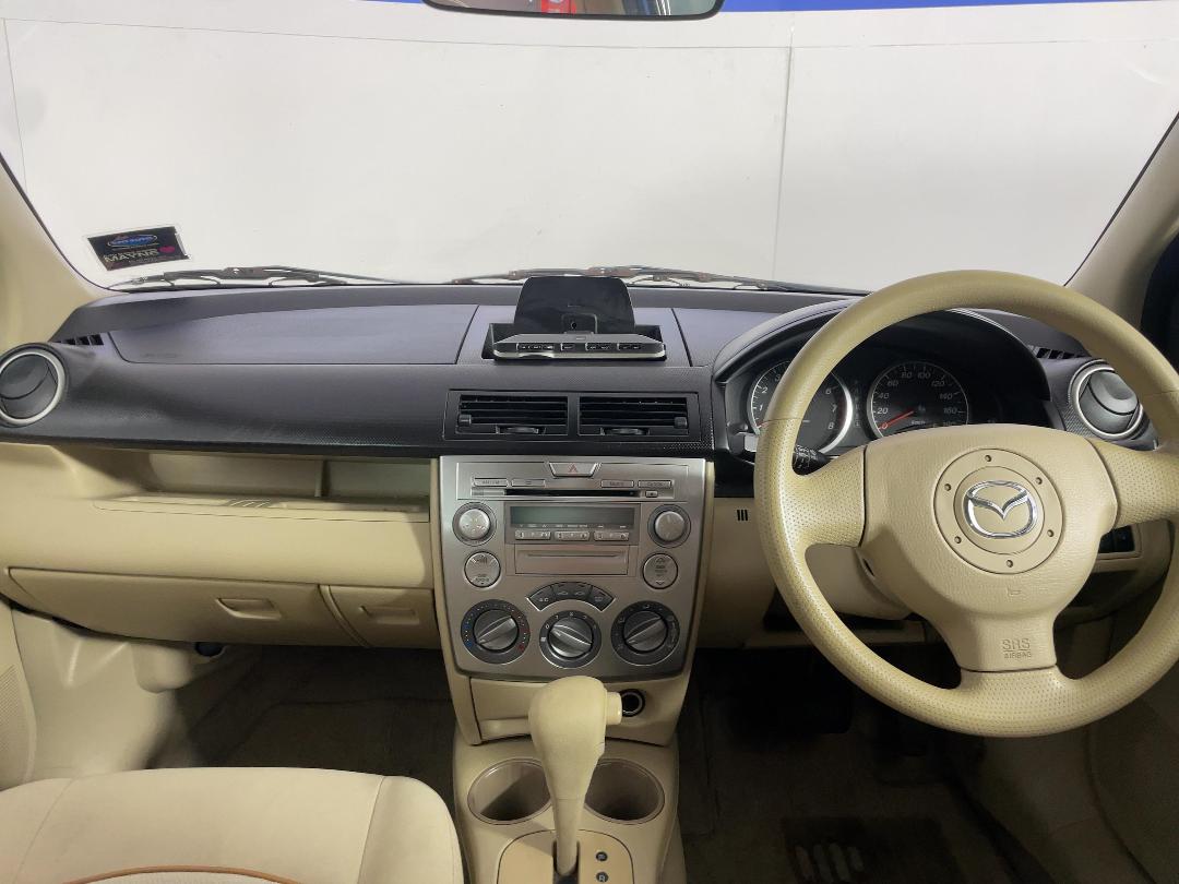 Photo '17' of Mazda Demio Photo '17' of Mazda Demio