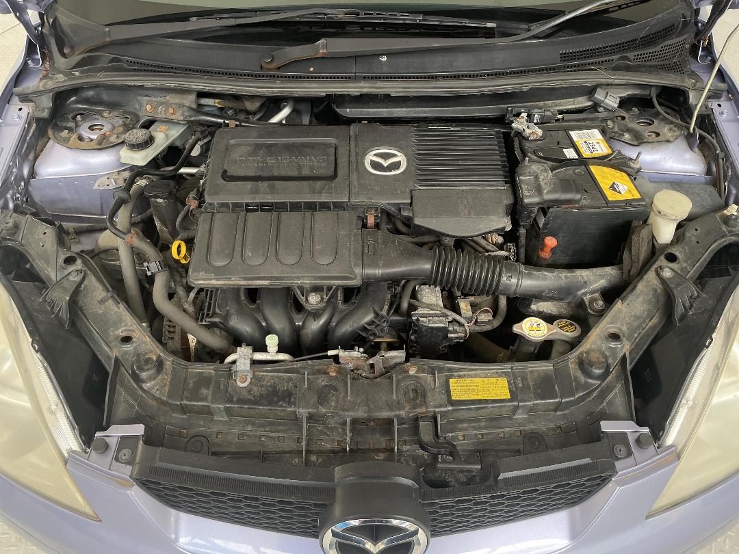 Photo '13' of Mazda Mazda2