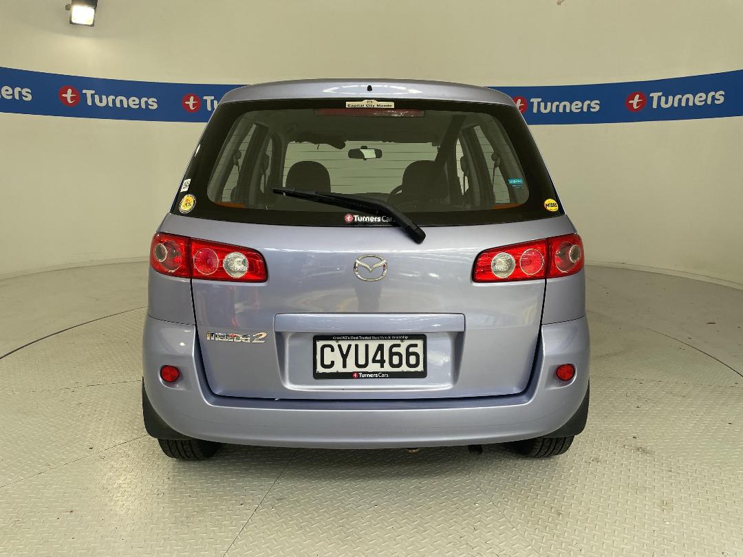 Photo '6' of Mazda Mazda2