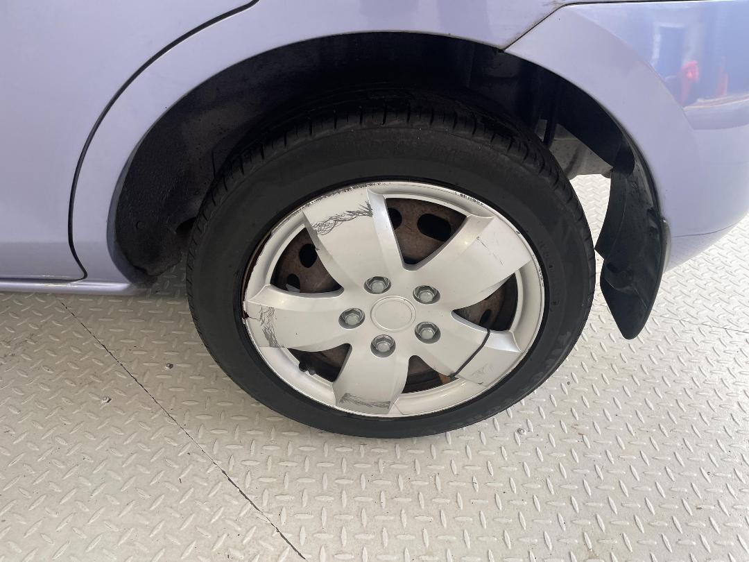 Photo '11' of Mazda Mazda2