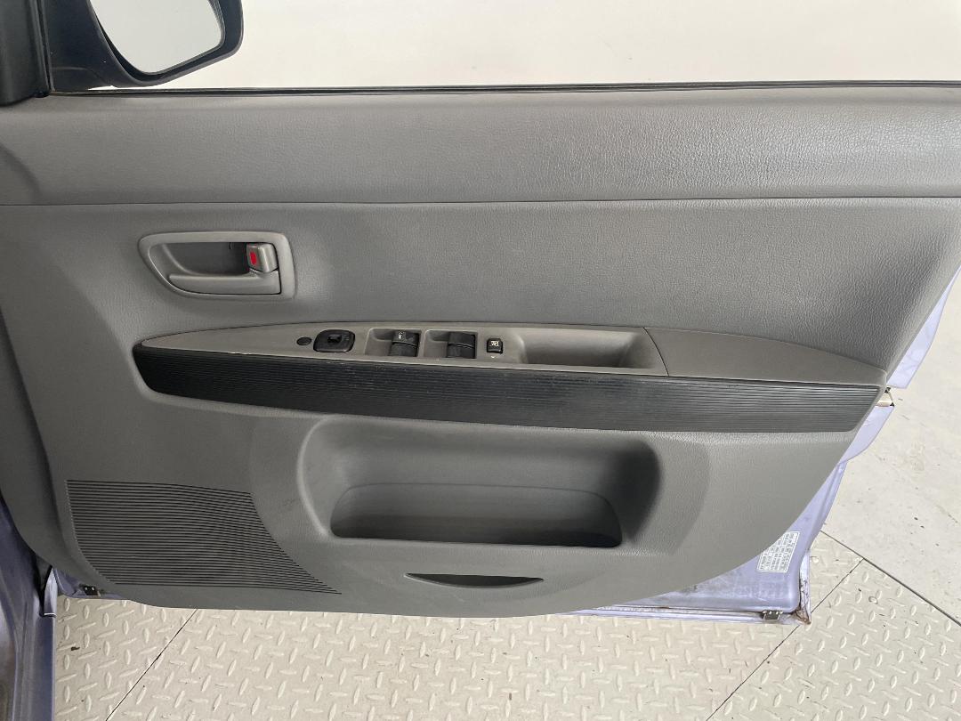 Photo '15' of Mazda Mazda2