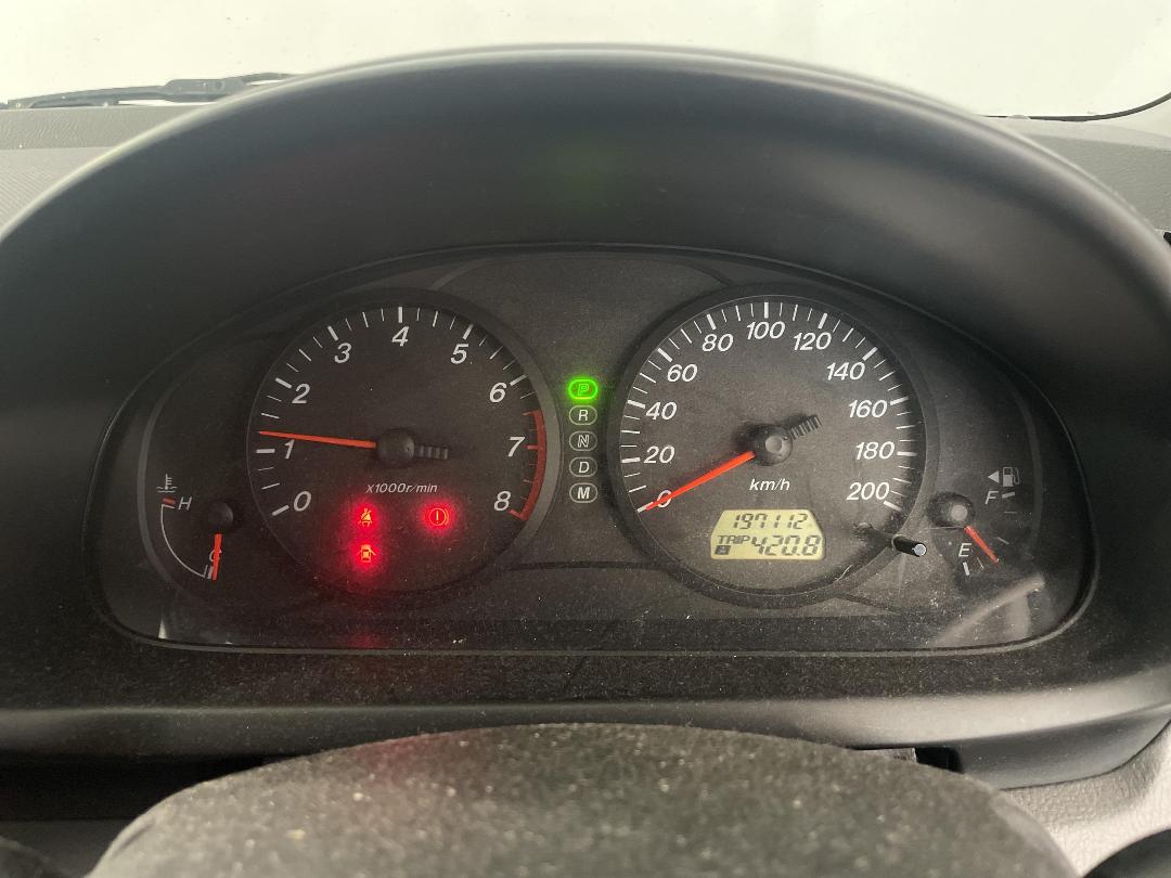 Photo '21' of Mazda Mazda2