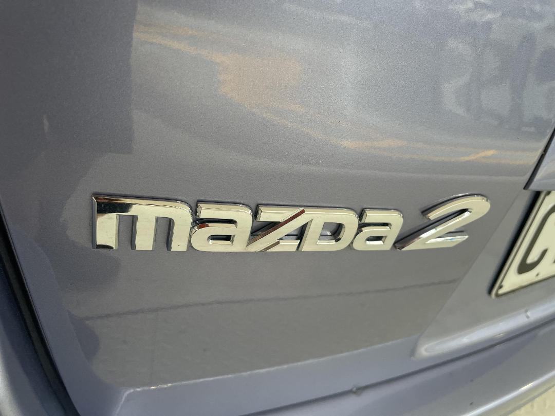 Photo '32' of Mazda Mazda2