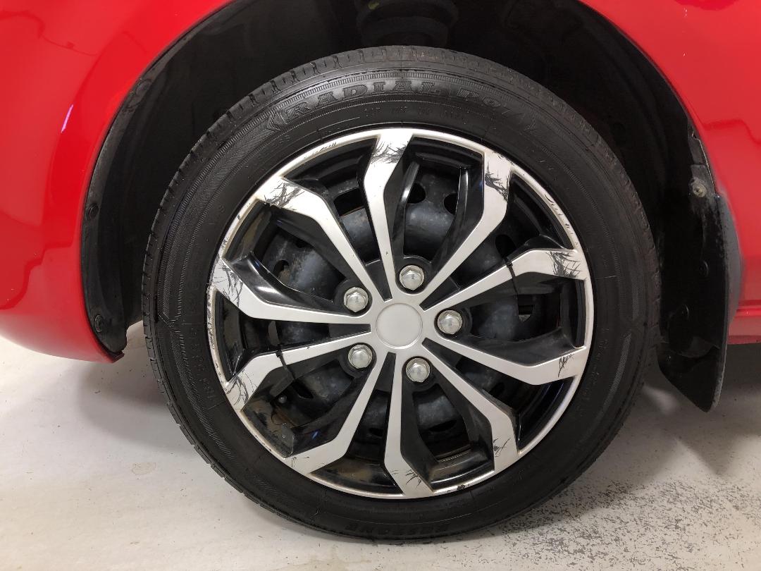 Photo '10' of Mazda Mazda2