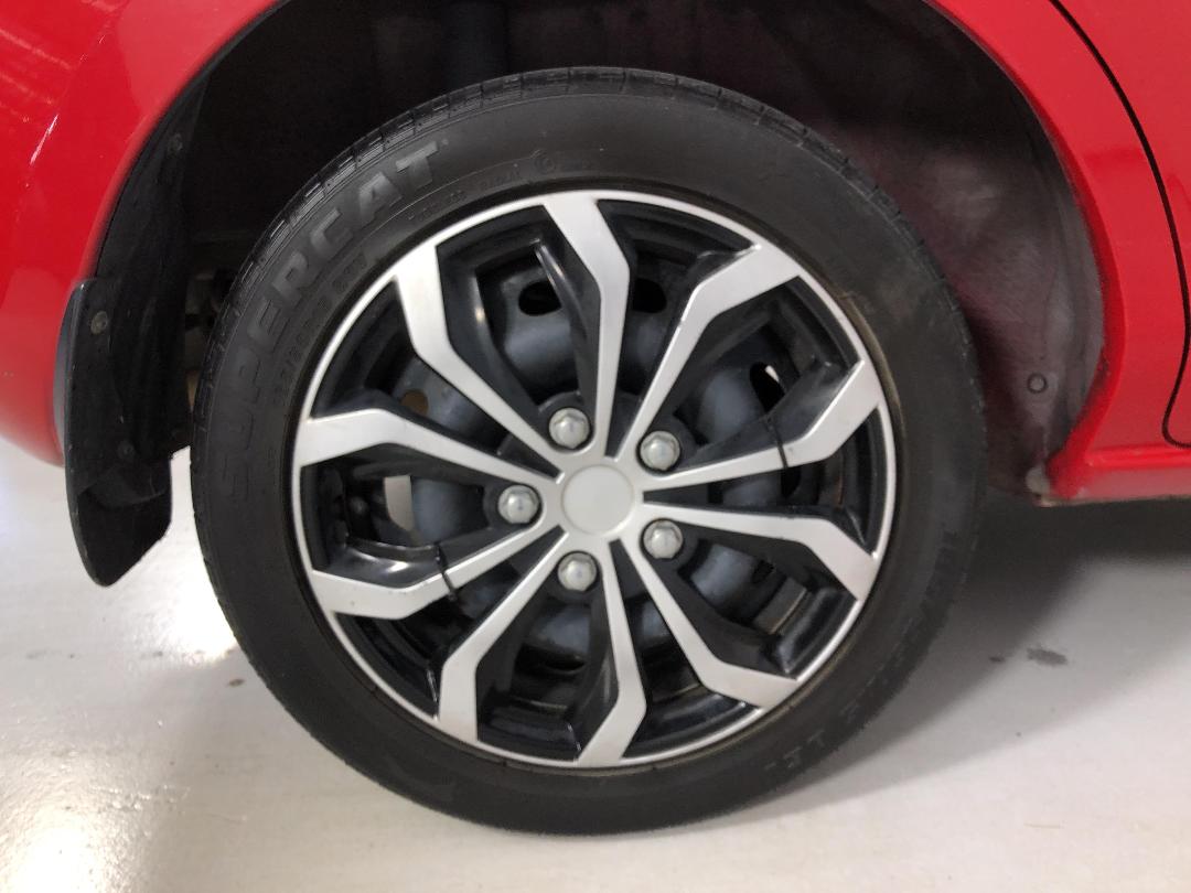 Photo '12' of Mazda Mazda2