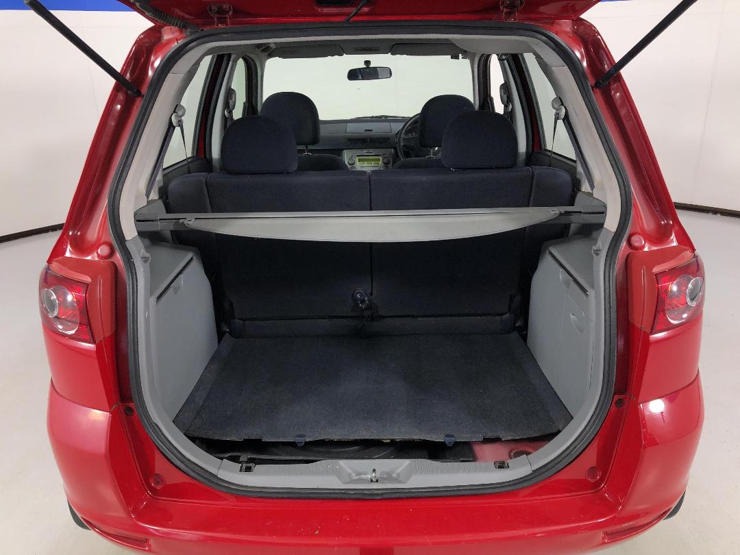 Photo '14' of Mazda Mazda2