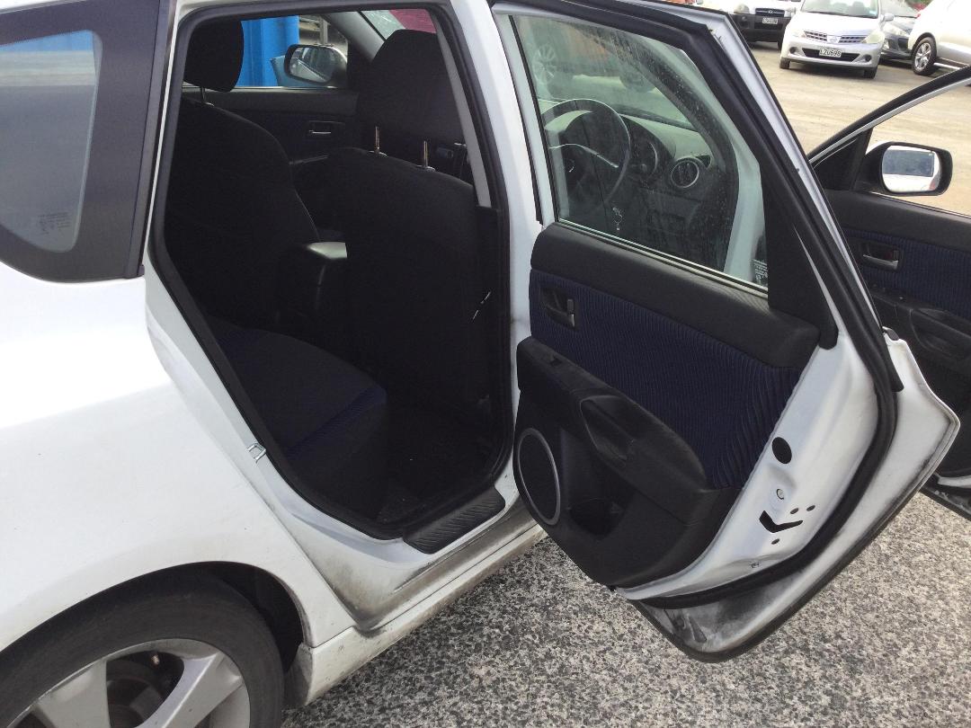 Photo '9' of Mazda Mazda3 Sporthatch SP23 Photo '9' of Mazda Mazda3 Sporthatch SP23