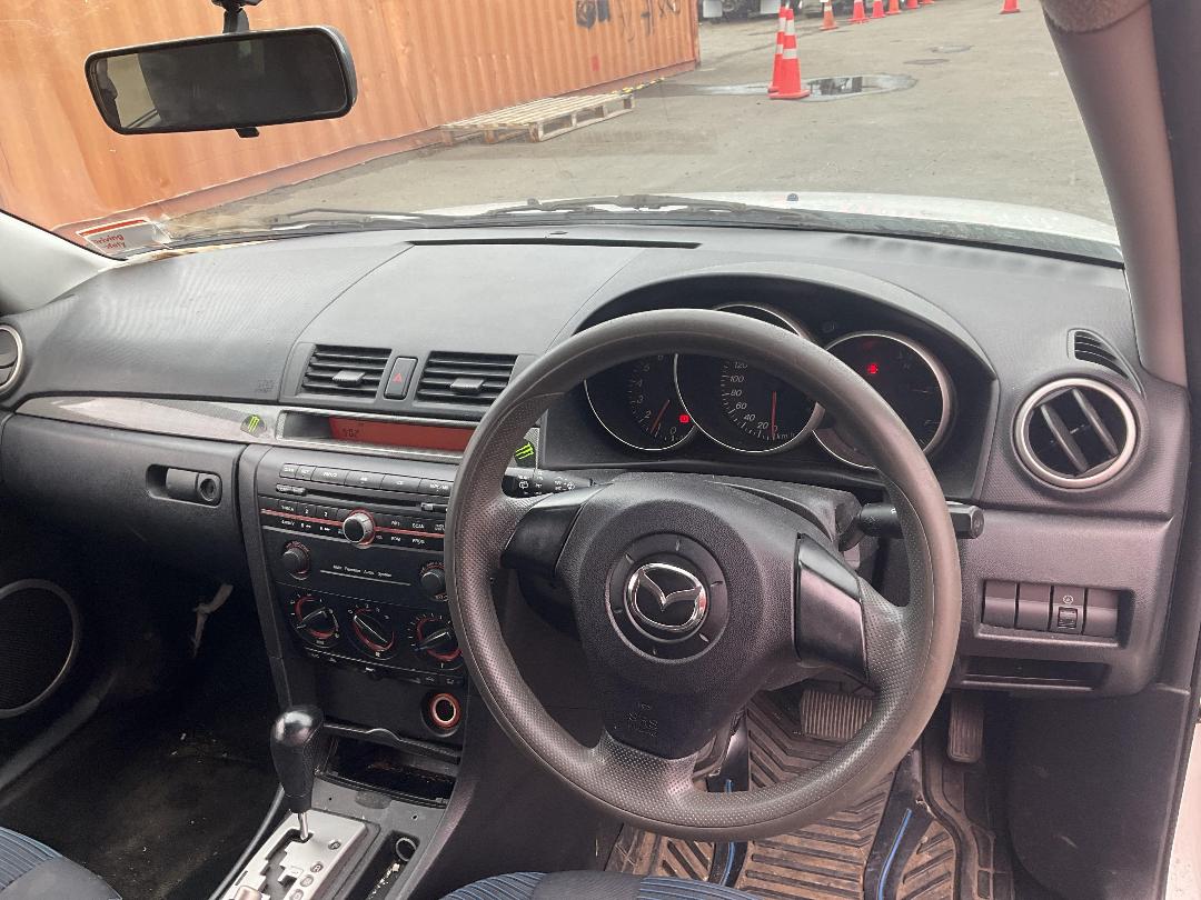 Photo '12' of Mazda Mazda3 Sporthatch GSX Photo '12' of Mazda Mazda3 Sporthatch GSX