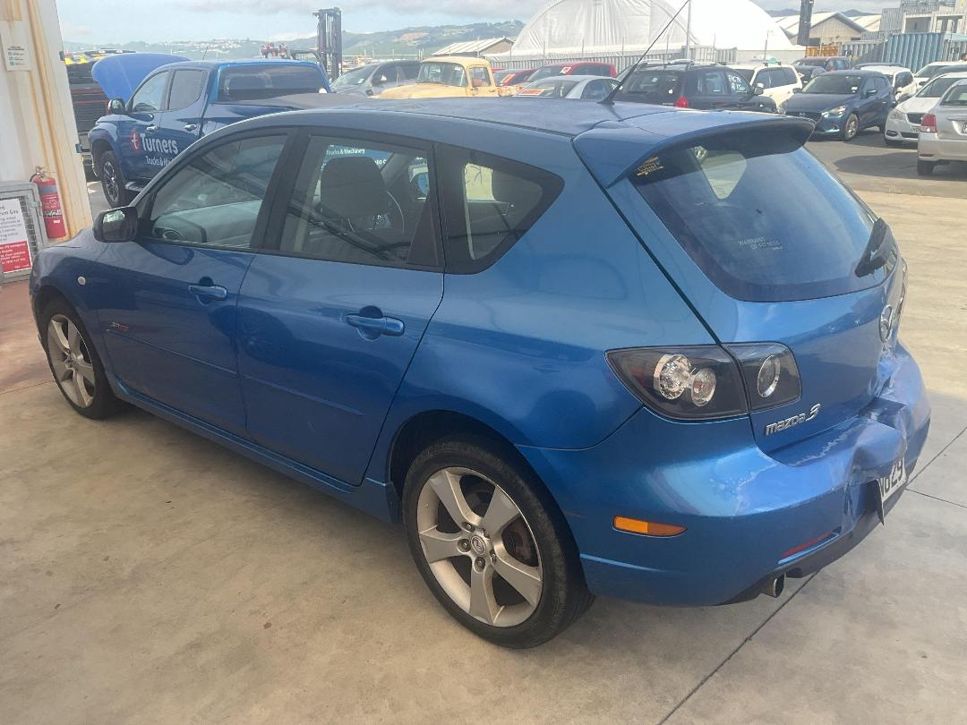 Photo '3' of Mazda Mazda3 Sporthatch SP23