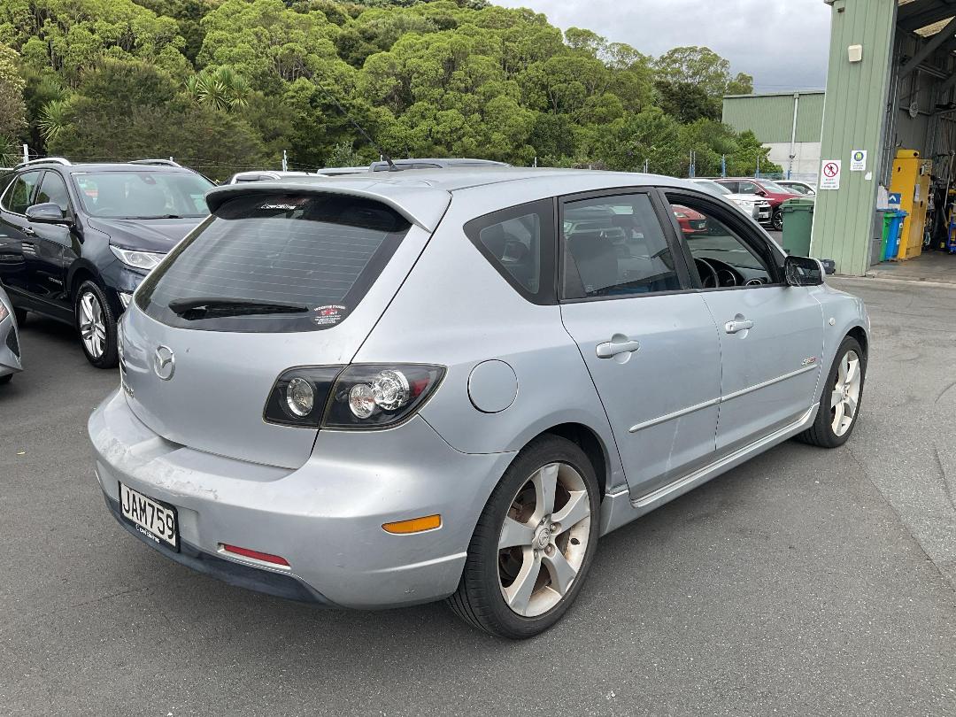 Photo '4' of Mazda Mazda3 Sporthatch SP23