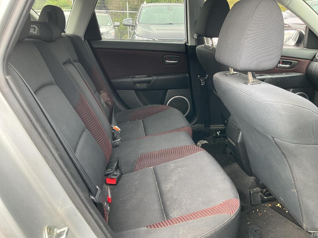 Photo '9' of Mazda Mazda3 Sporthatch SP23