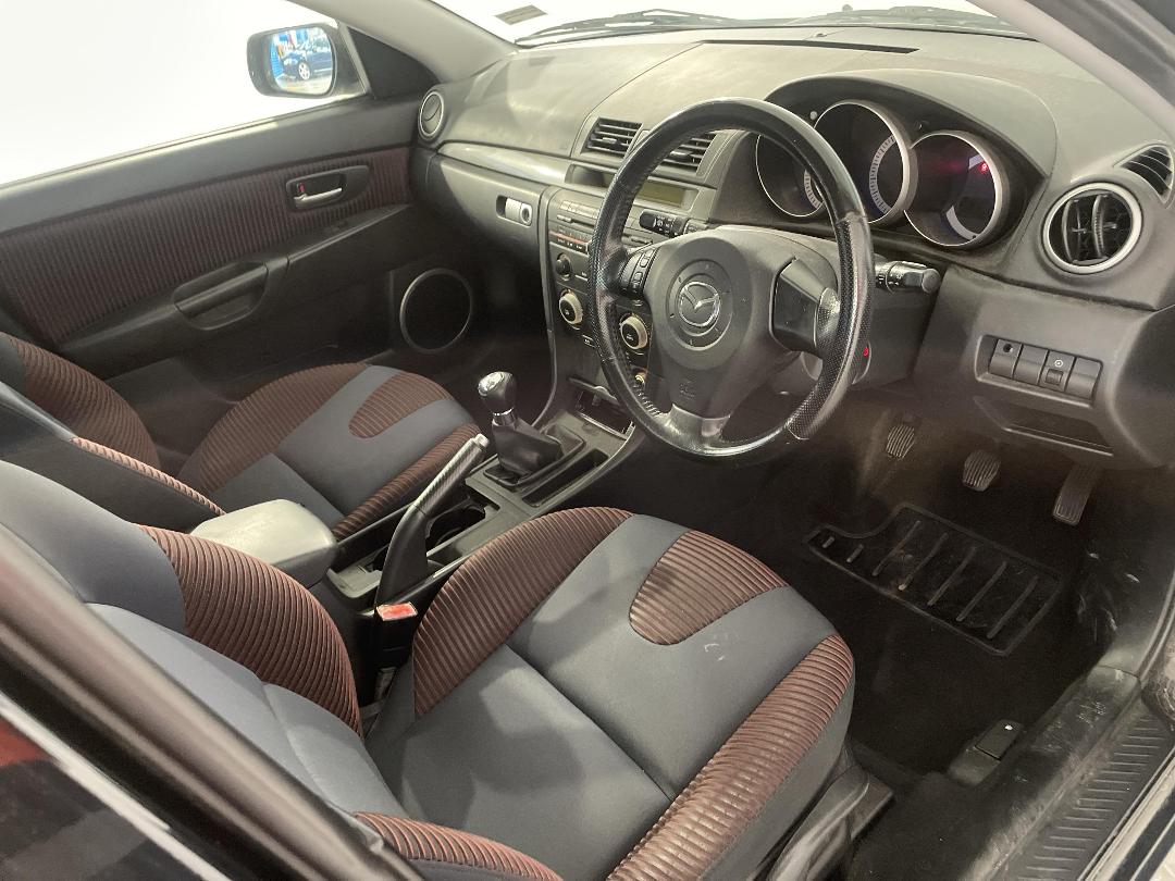 Photo '16' of Mazda Mazda3