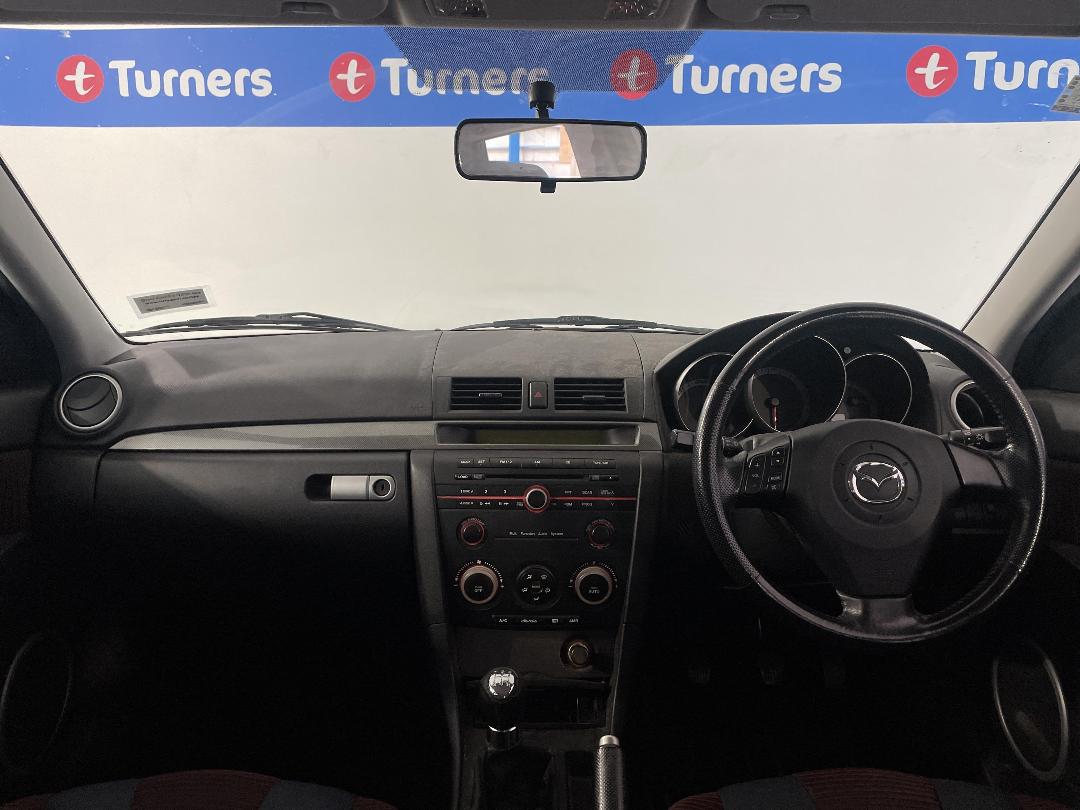 Photo '17' of Mazda Mazda3