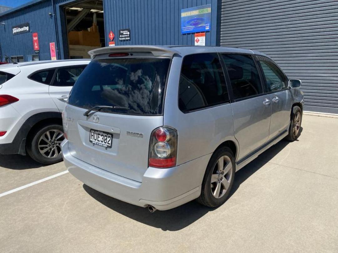 Photo '3' of Mazda MPV Photo '3' of Mazda MPV