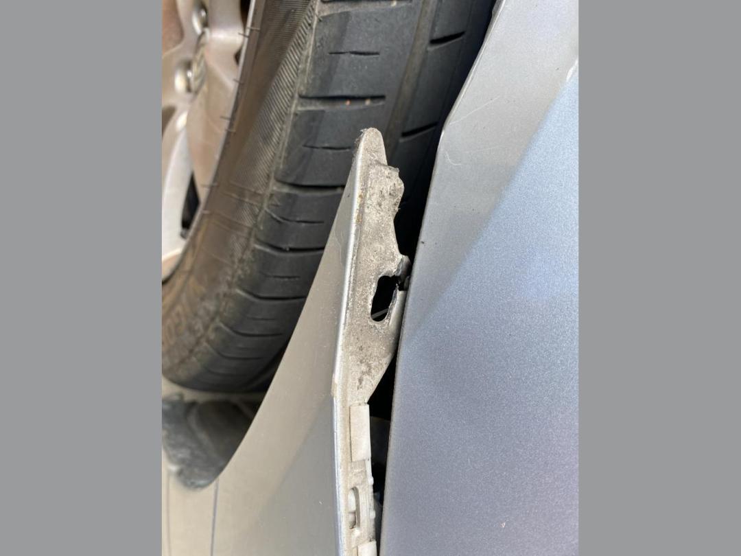 Photo '7' of Mazda MPV Photo '7' of Mazda MPV