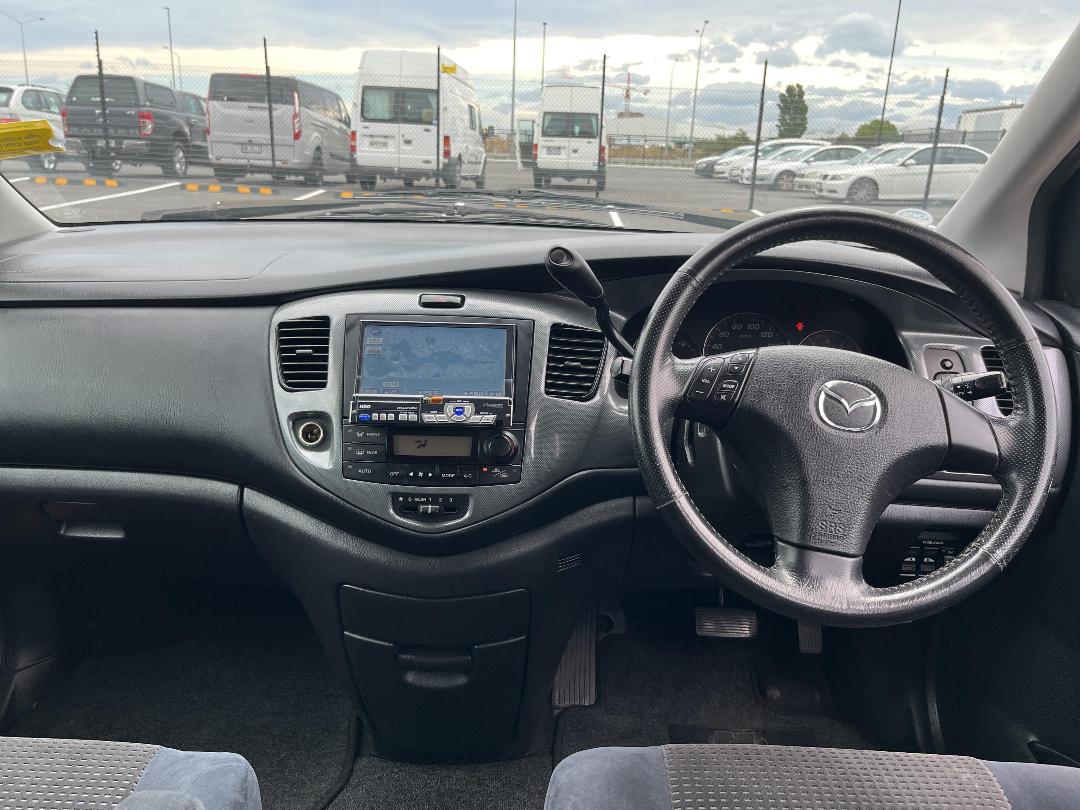 Photo '15' of Mazda MPV