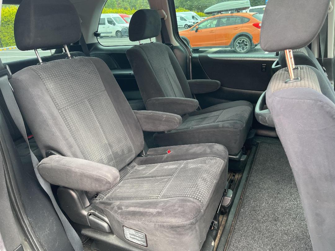 Photo '17' of Mazda MPV