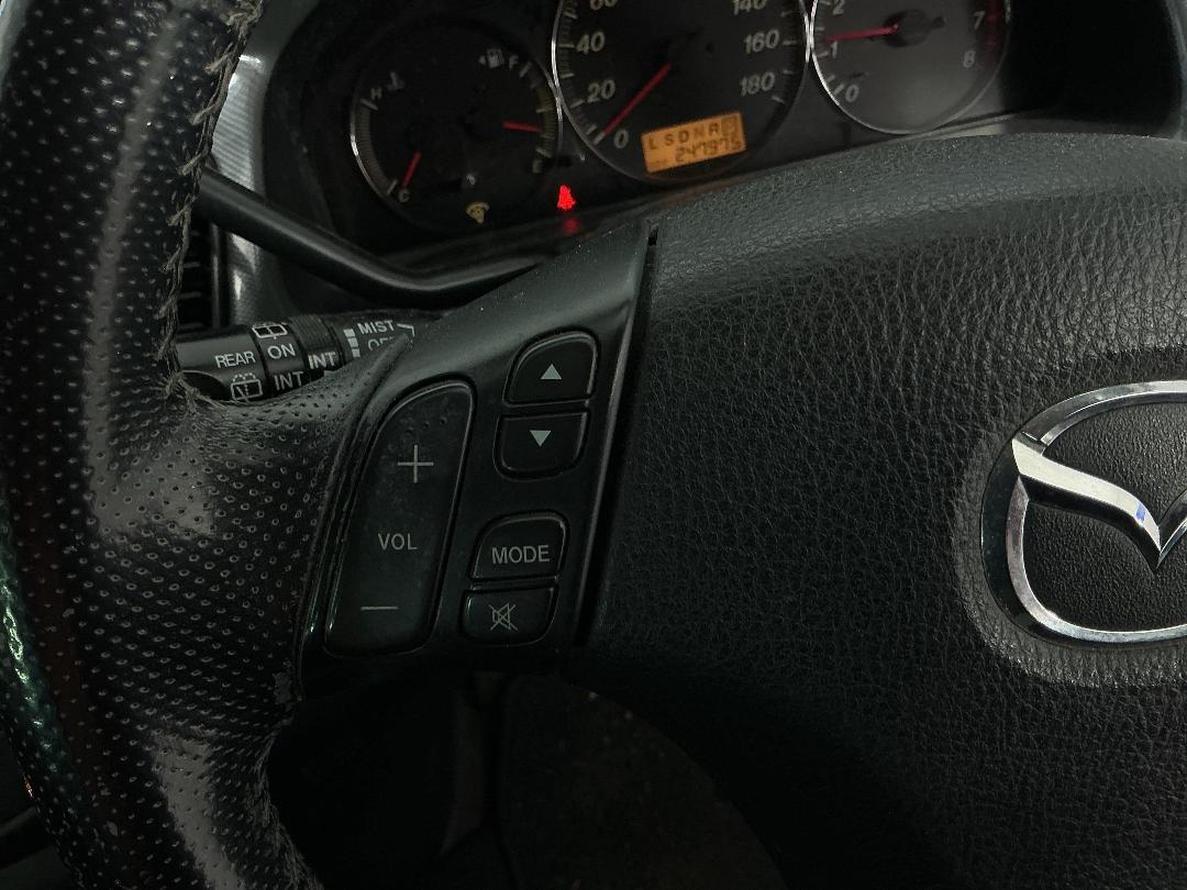 Photo '21' of Mazda MPV