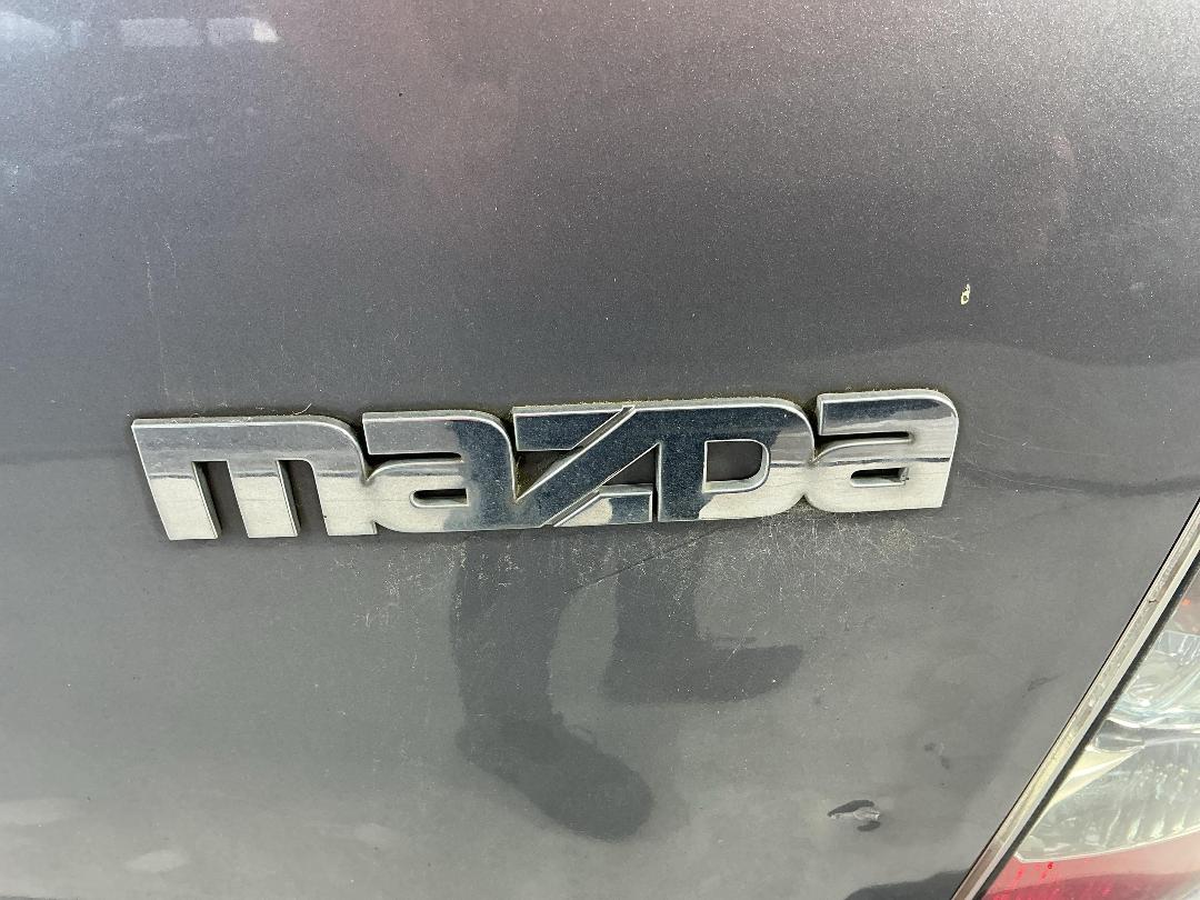 Photo '25' of Mazda MPV