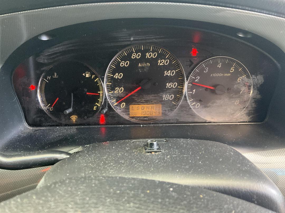 Photo '32' of Mazda MPV