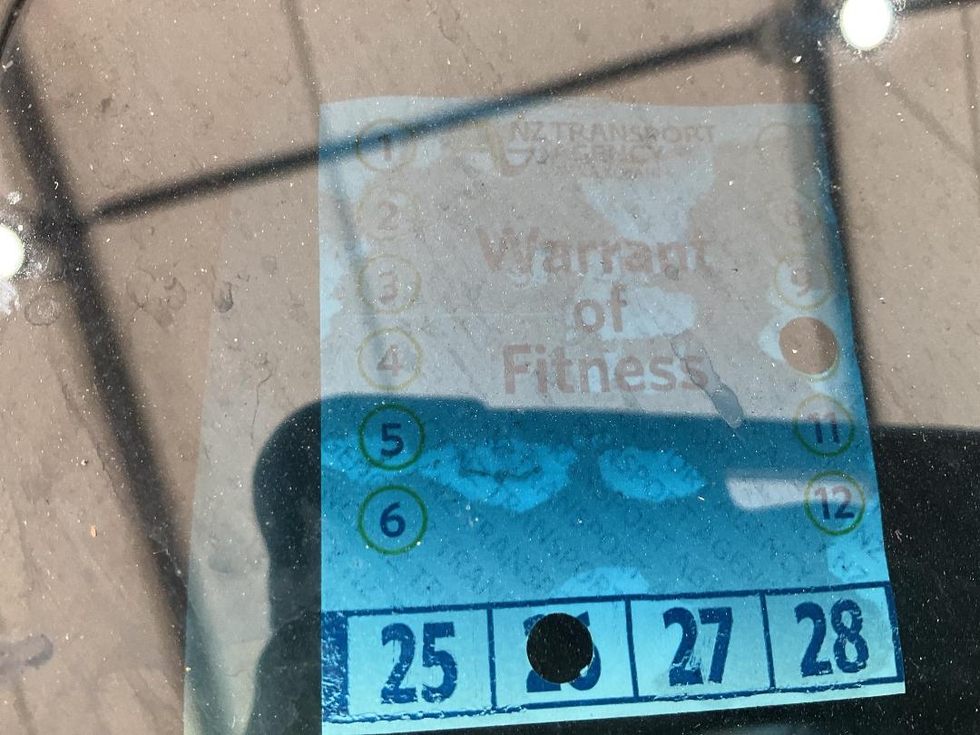 Photo '36' of Mazda MPV