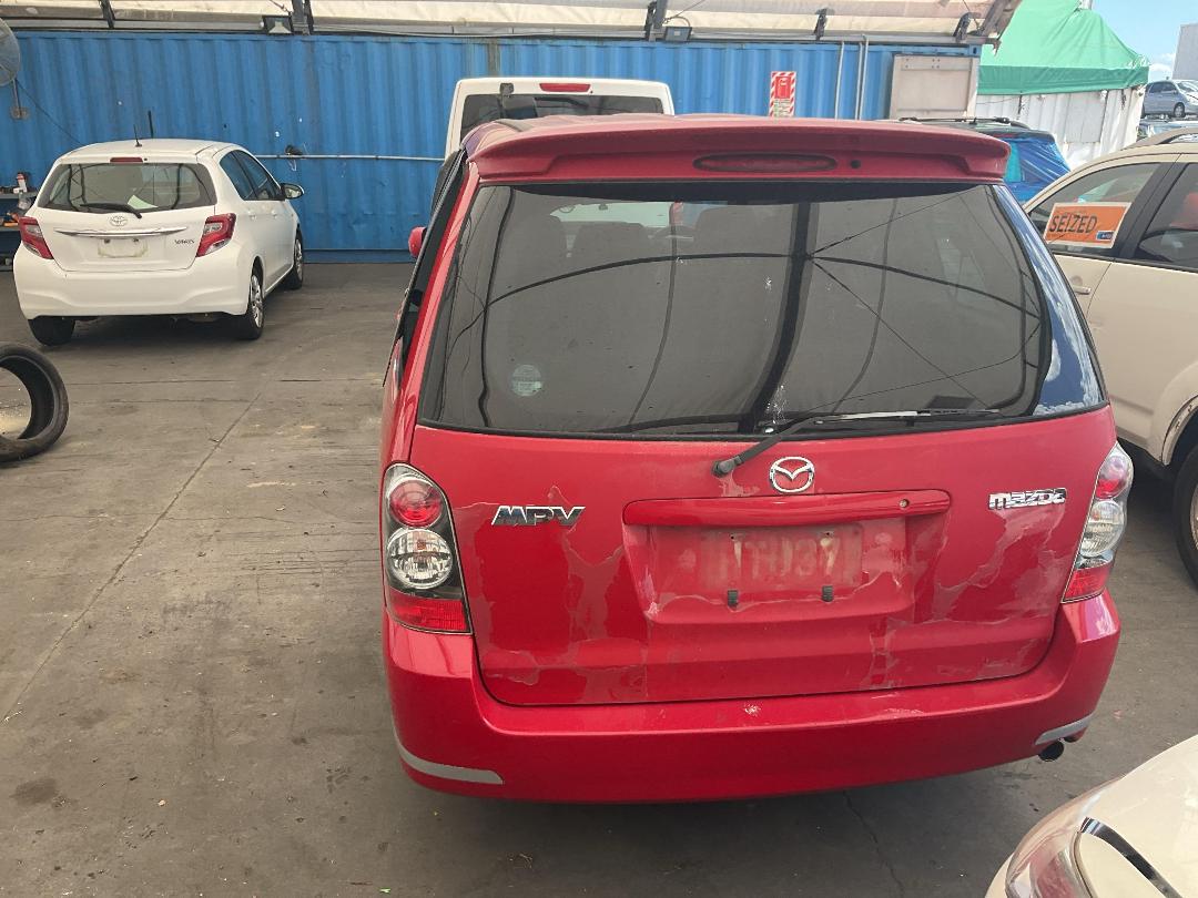 Photo '12' of Mazda MPV Photo '12' of Mazda MPV