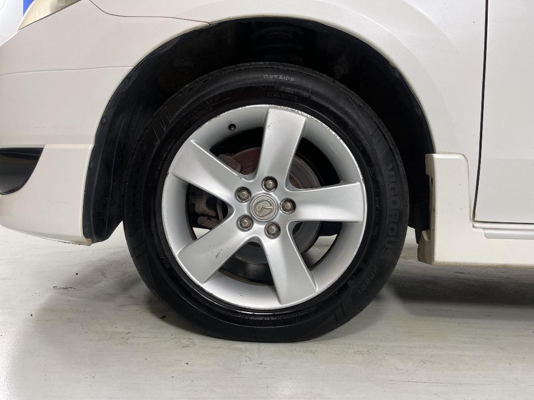 Photo '10' of Mazda MPV Photo '10' of Mazda MPV