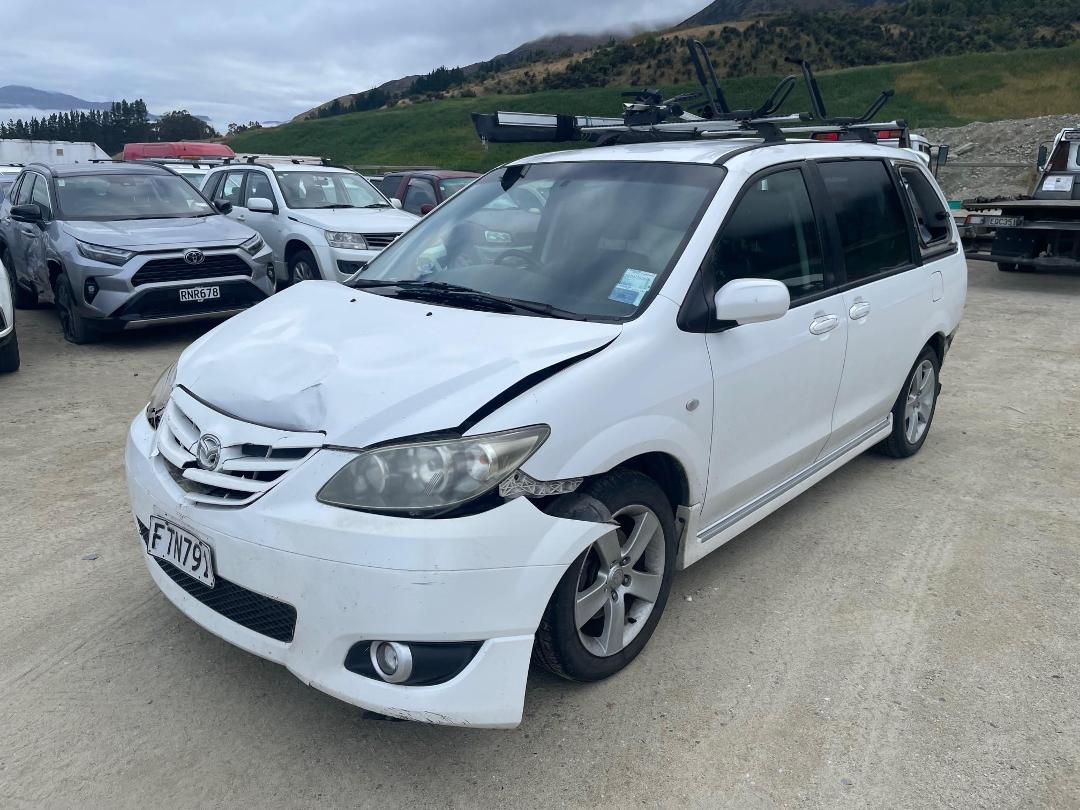 Photo '2' of Mazda MPV 2300 Photo '2' of Mazda MPV 2300