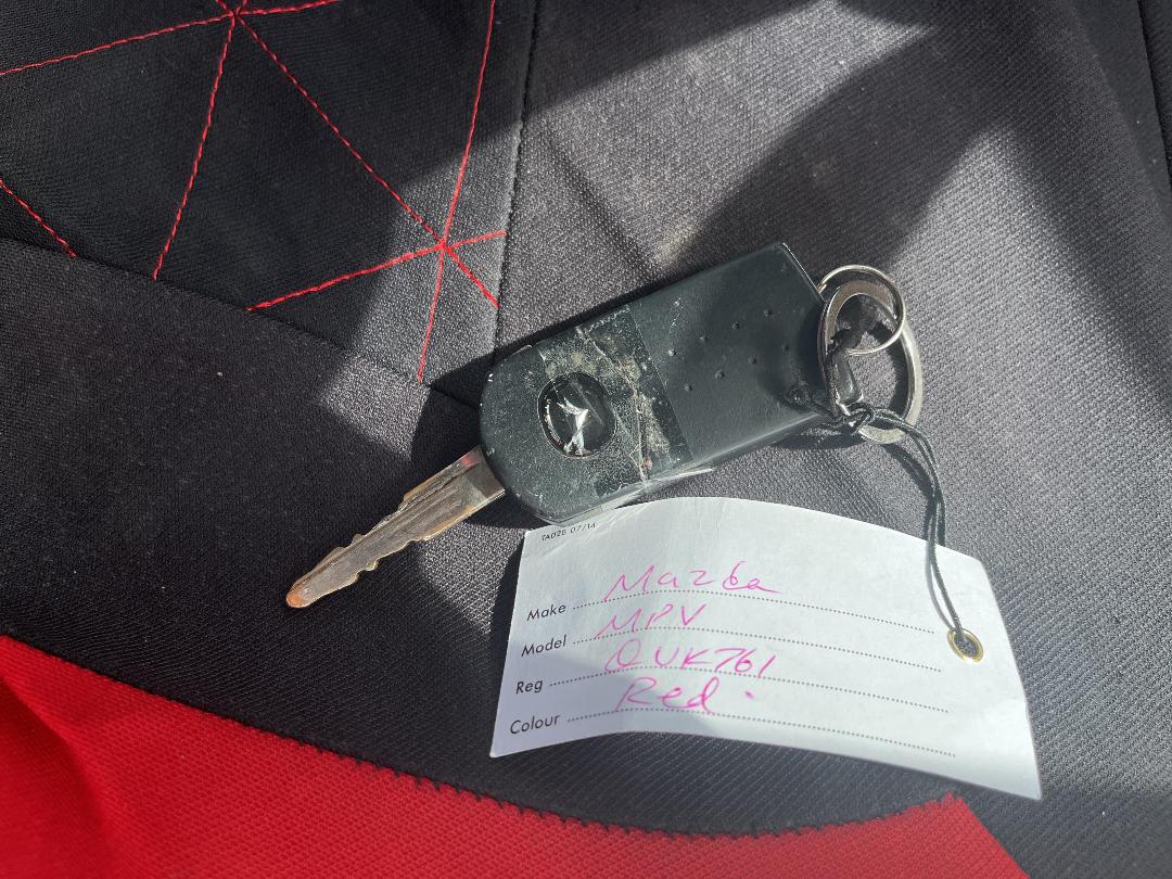 Photo '11' of Mazda MPV