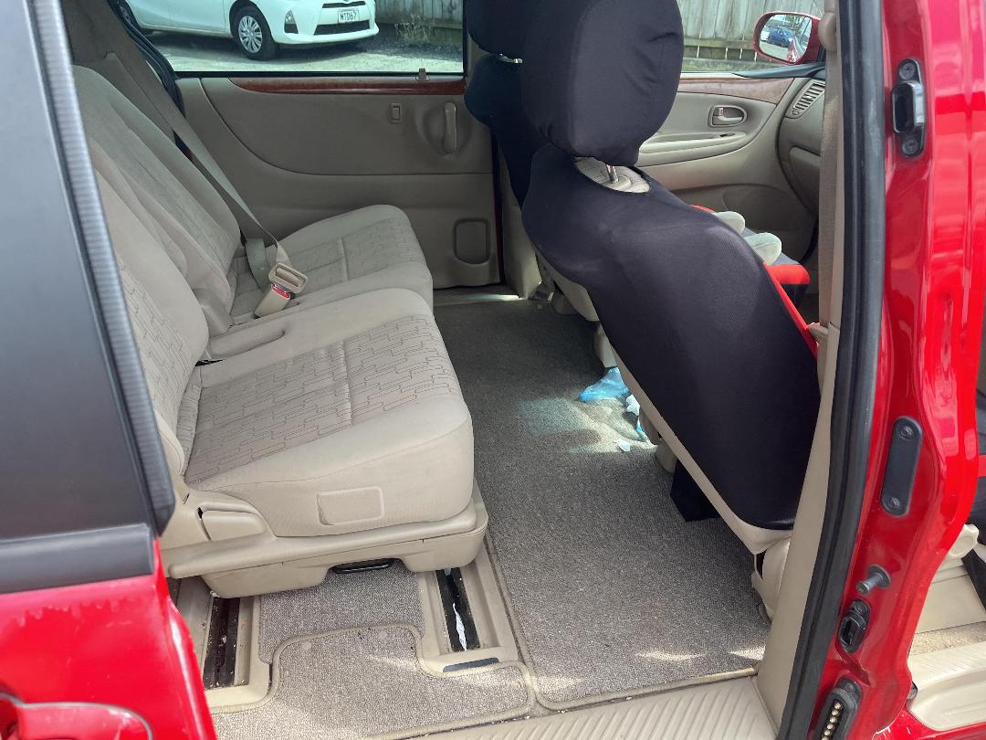 Photo '13' of Mazda MPV