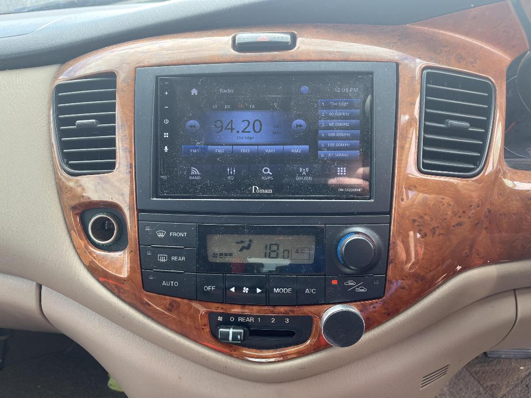 Photo '17' of Mazda MPV