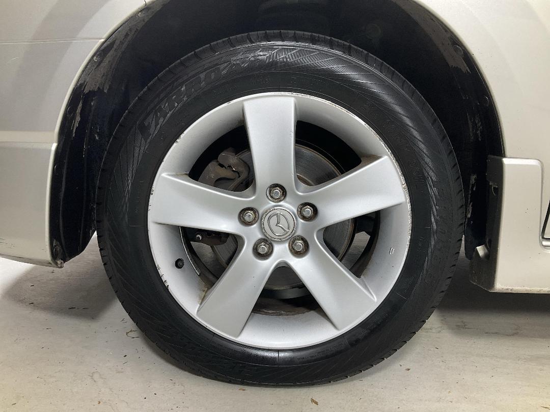 Photo '10' of Mazda MPV Photo '10' of Mazda MPV