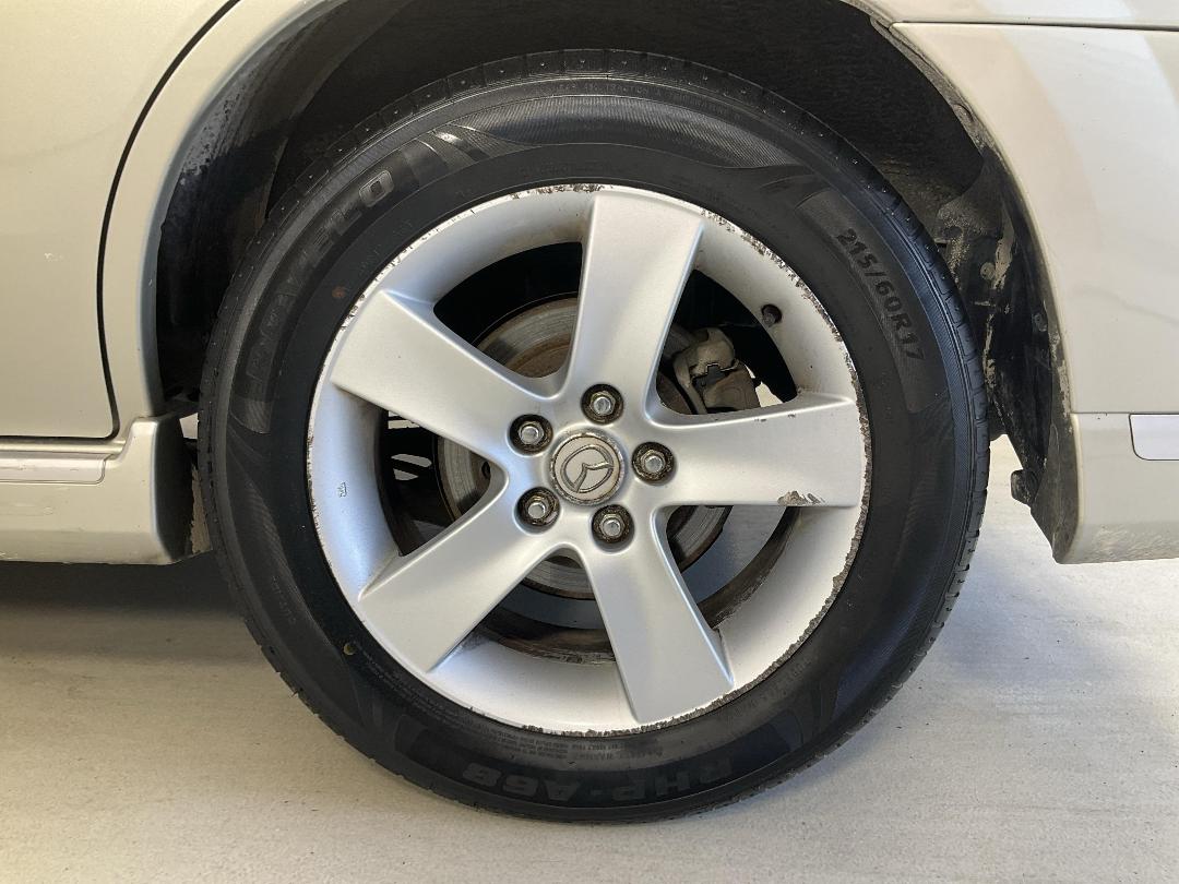 Photo '11' of Mazda MPV Photo '11' of Mazda MPV