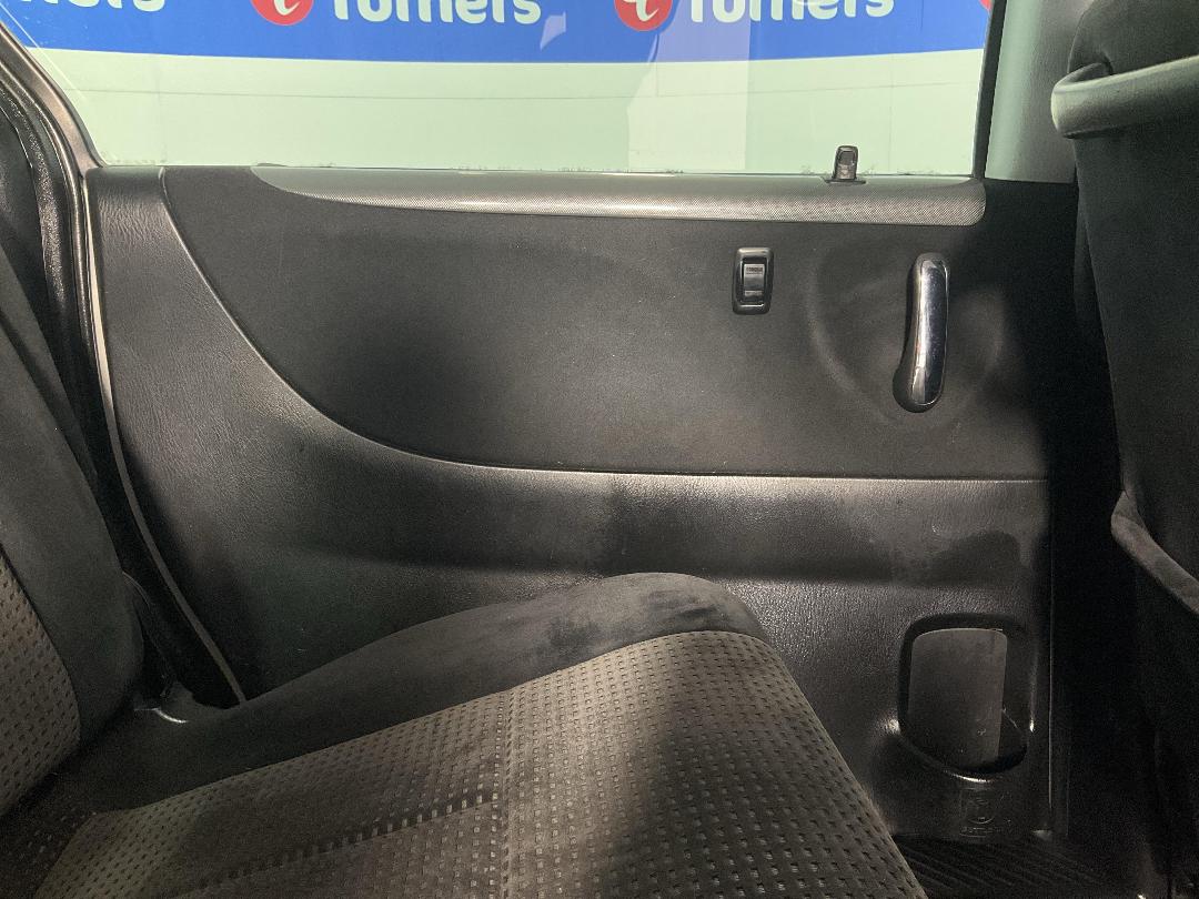 Photo '19' of Mazda MPV Photo '19' of Mazda MPV