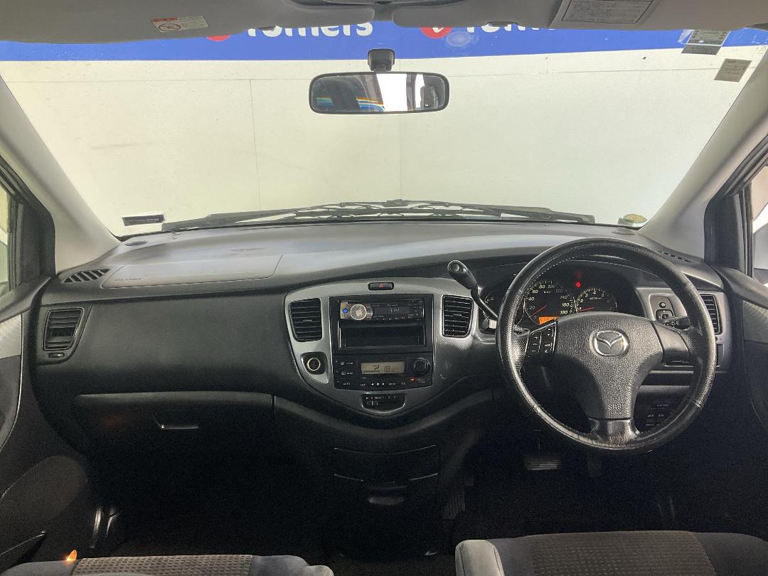 Photo '17' of Mazda MPV Photo '17' of Mazda MPV