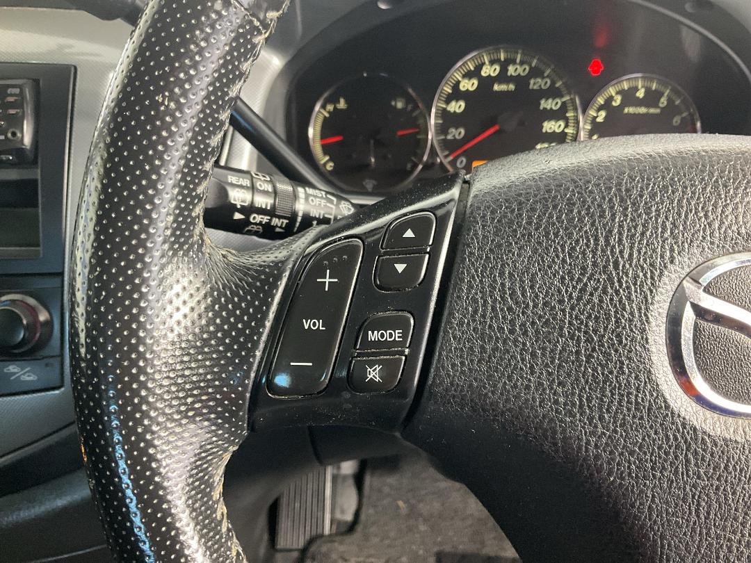 Photo '26' of Mazda MPV Photo '26' of Mazda MPV