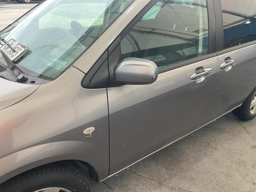 Photo '6' of Mazda MPV