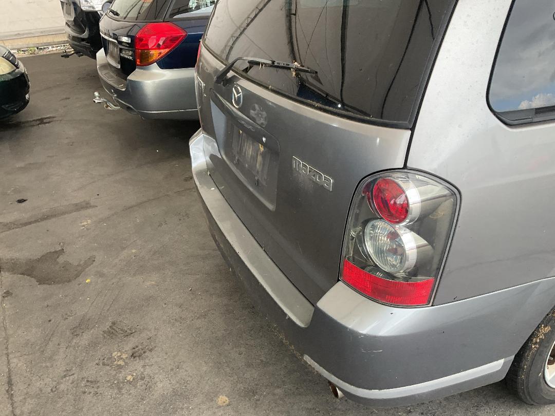 Photo '13' of Mazda MPV