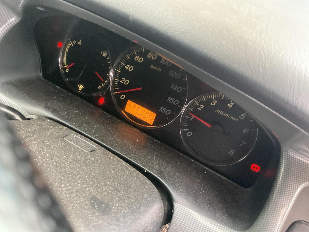 Photo '18' of Mazda MPV