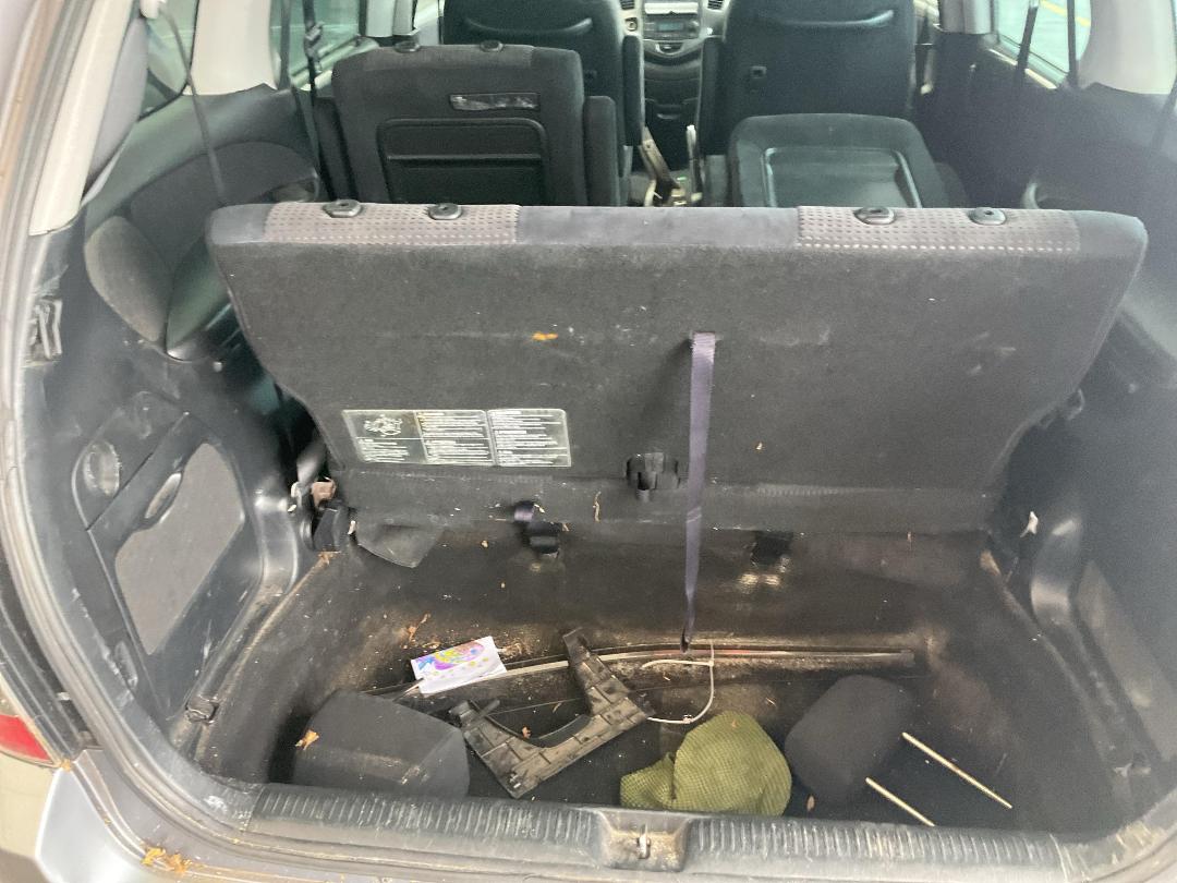 Photo '23' of Mazda MPV