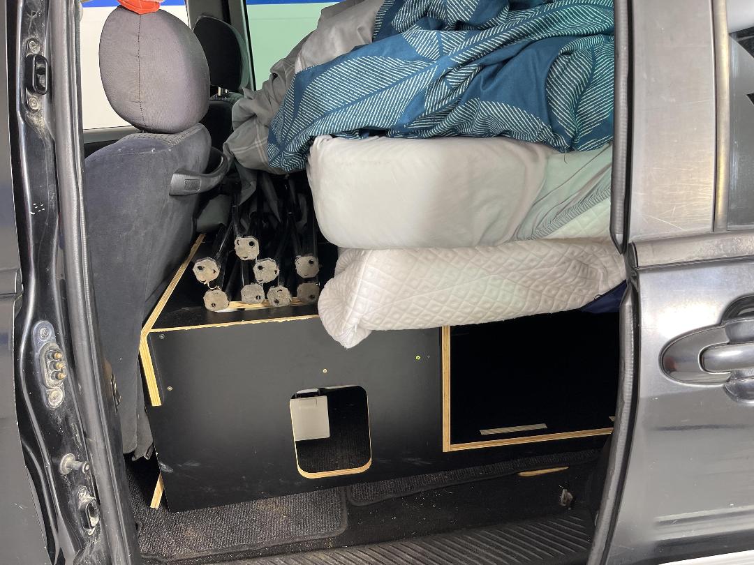 Photo '24' of Mazda MPV