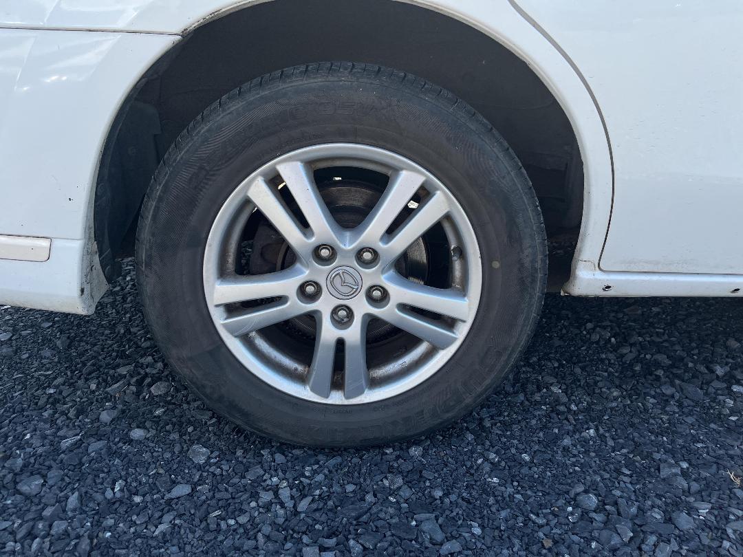 Photo '10' of Mazda MPV