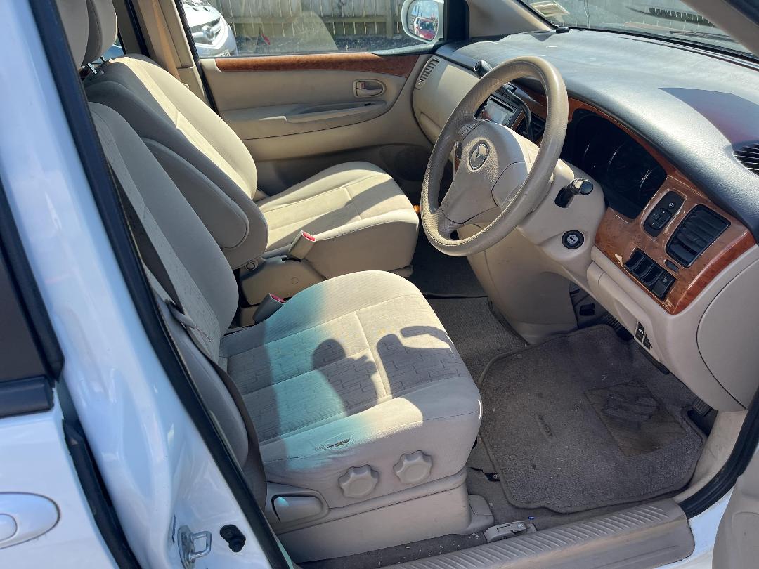 Photo '14' of Mazda MPV