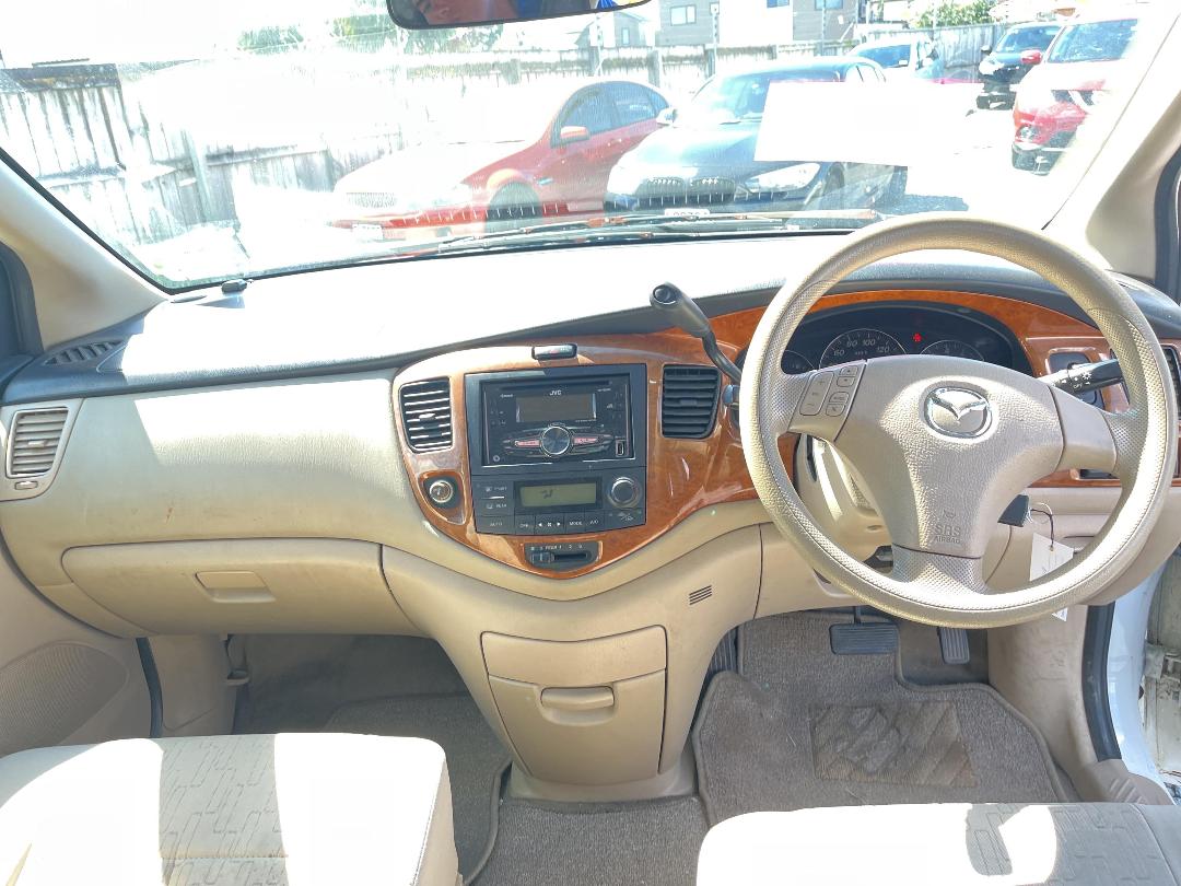 Photo '15' of Mazda MPV