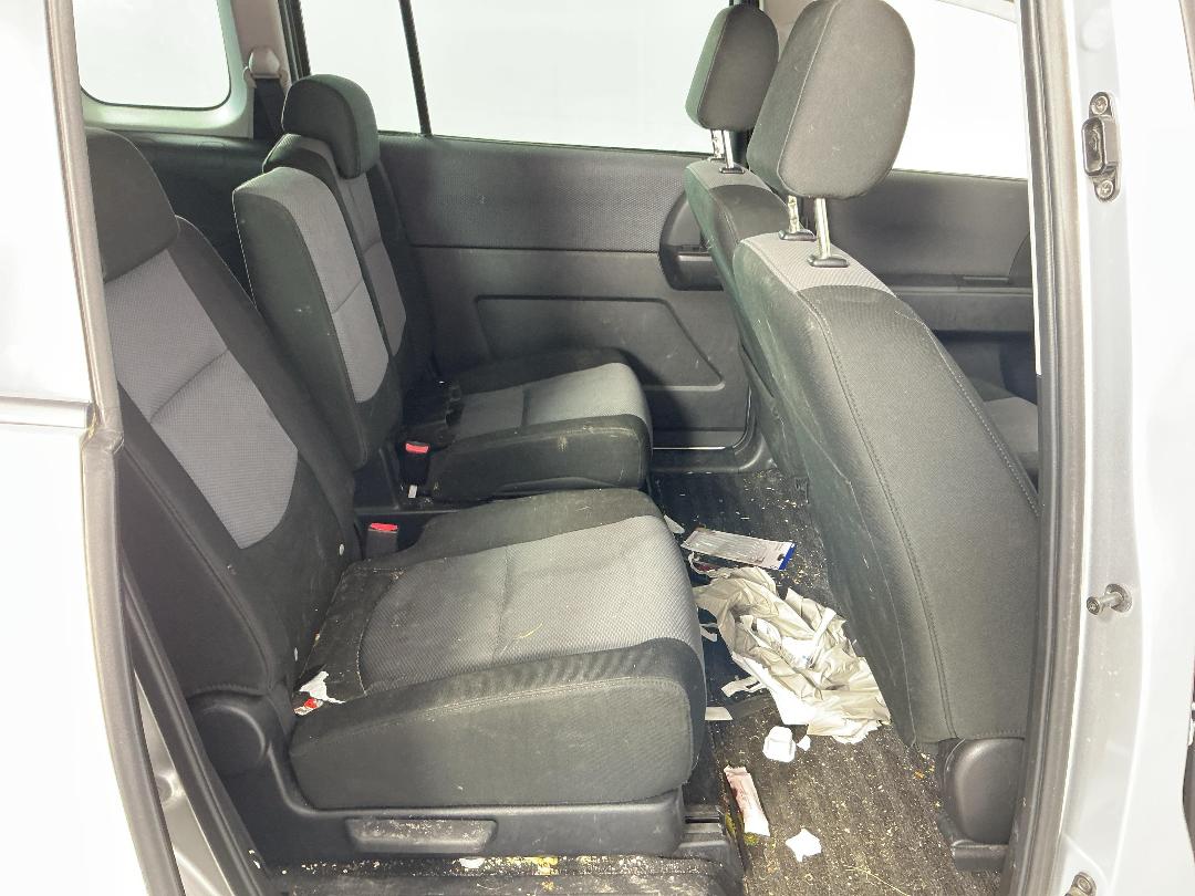 Photo '17' of Mazda Premacy