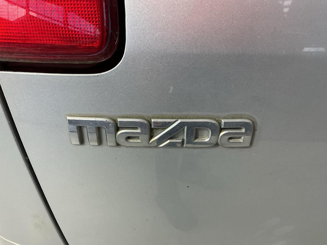 Photo '24' of Mazda Premacy